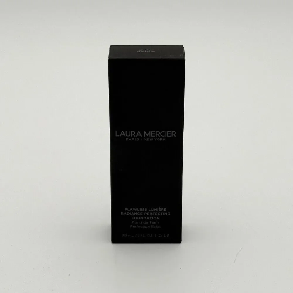 Laura Mercier Flawless Lumière Radiance-Perfecting Foundation in Shade Bisque 2W